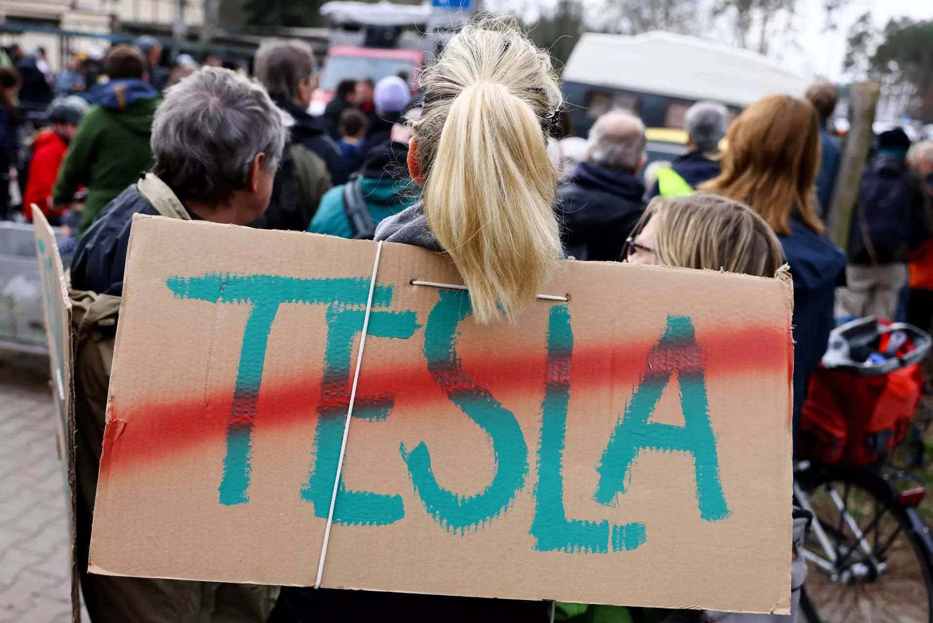 Tesla Berlin Manifestation