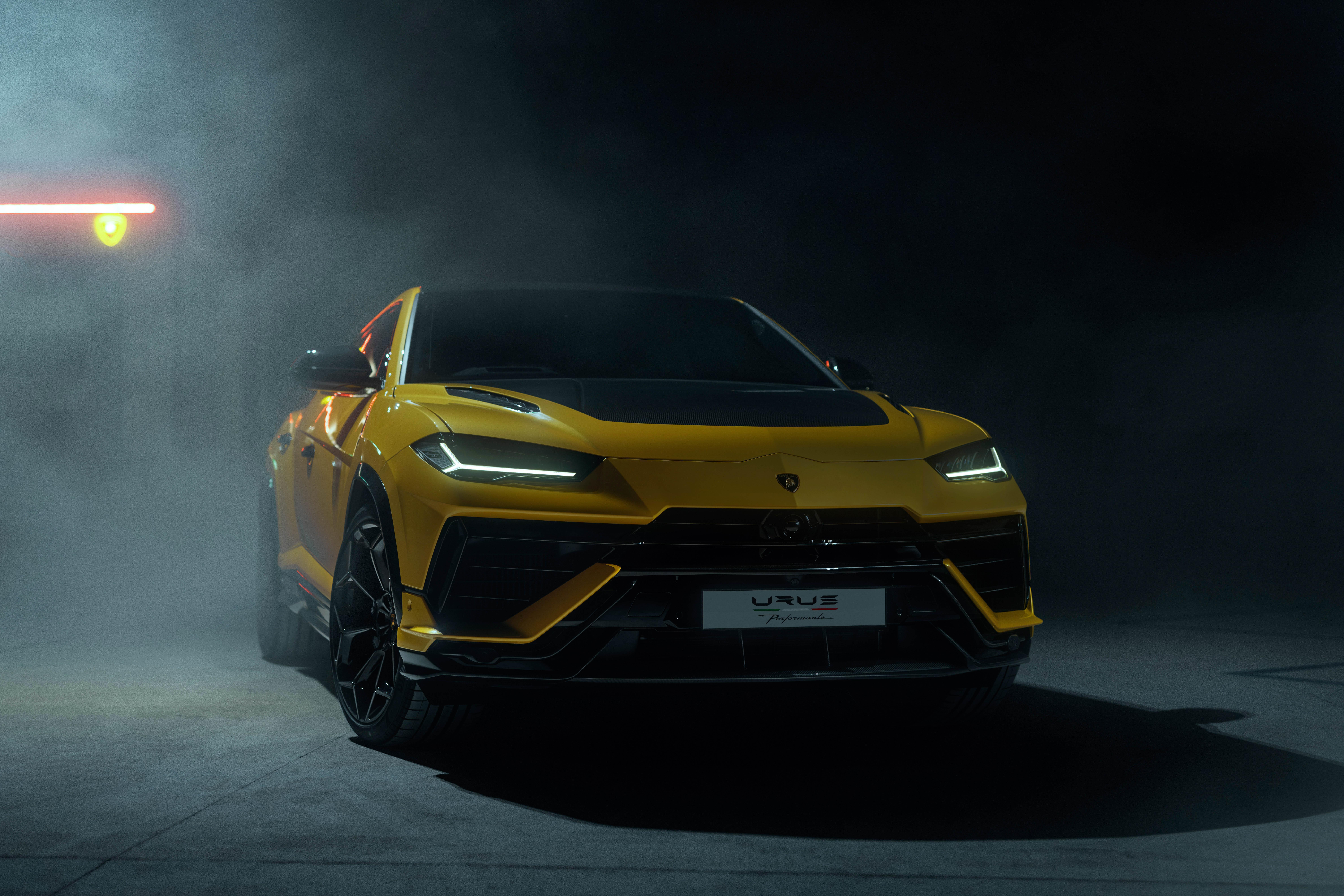 Lambroghini Urus