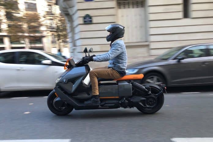 Essai BMW CE 04 slider (1)