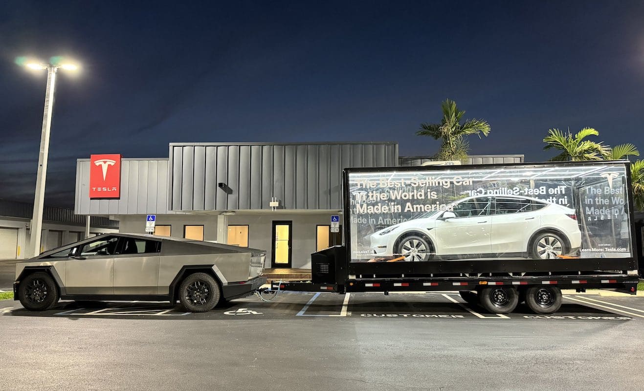 Tesla Cybertruck Model Y