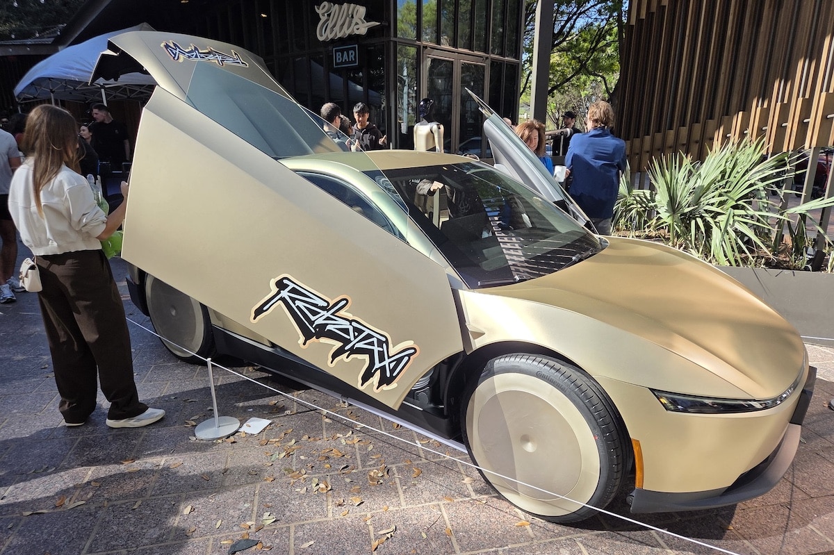 Tesla Robotaxi TeslaNewswire