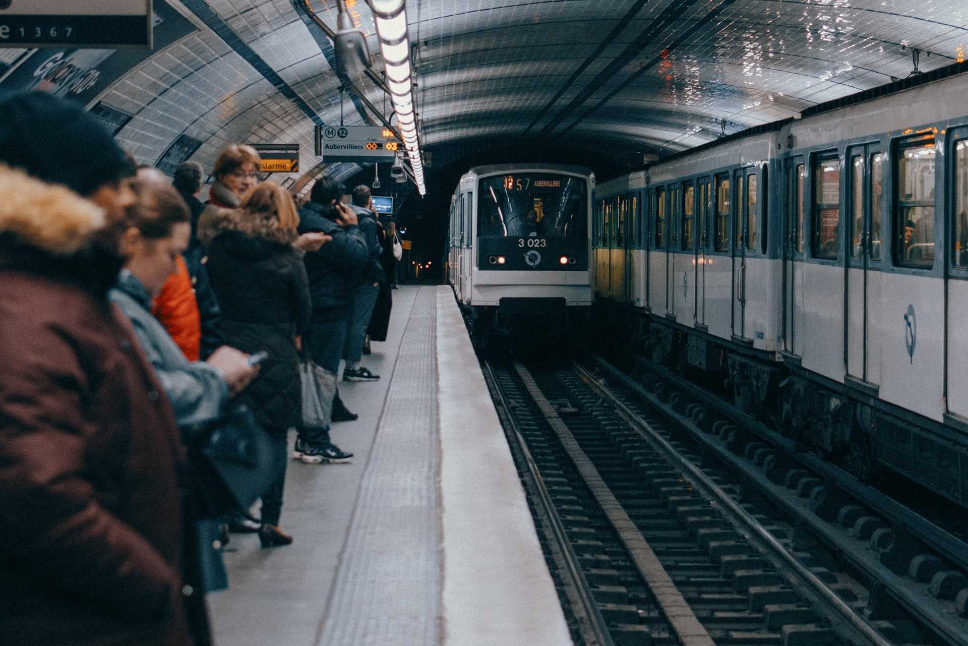 Métro Paris réveillon 2023