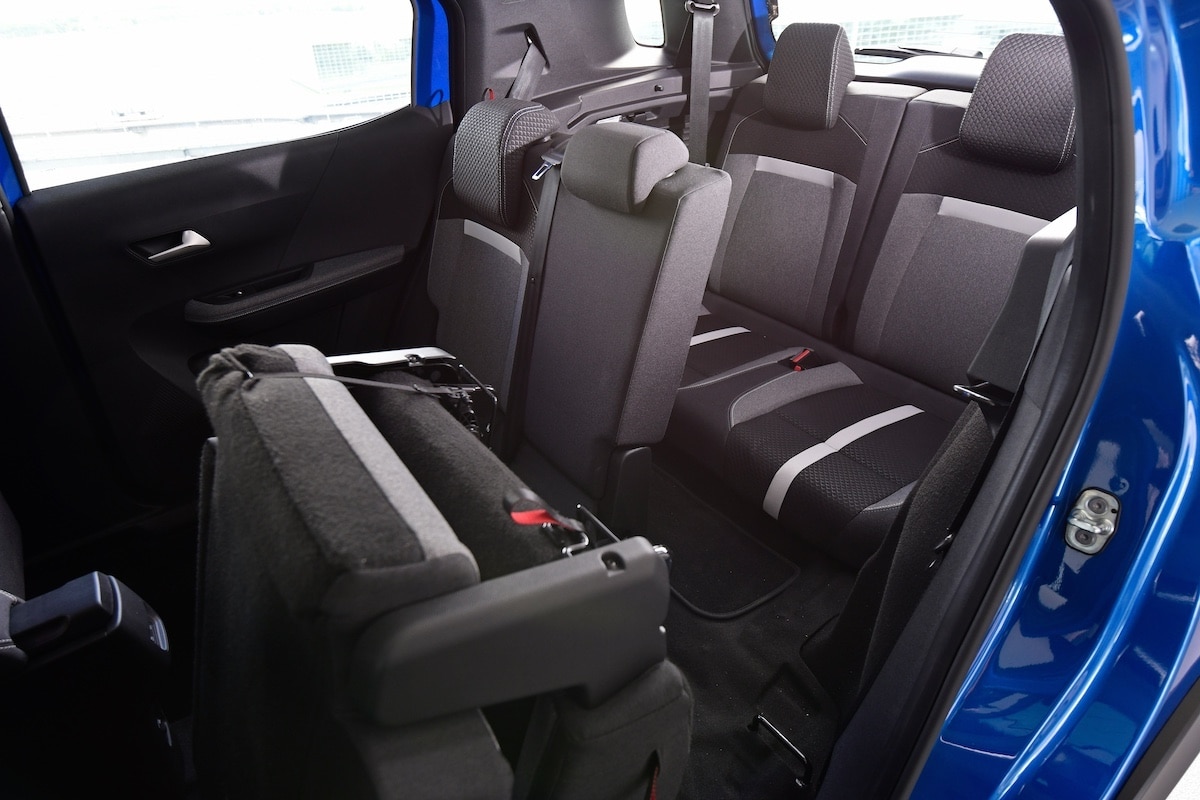 Opel Frontera 7 places