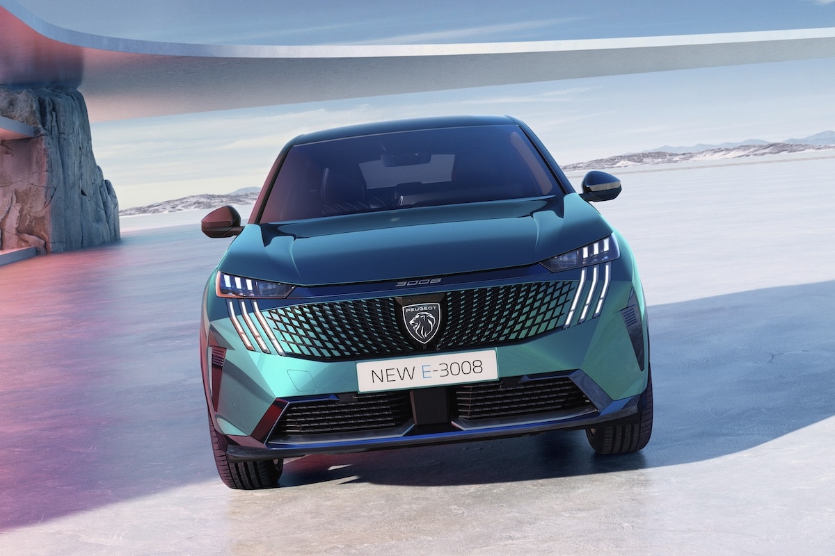 Peugeot E-3008