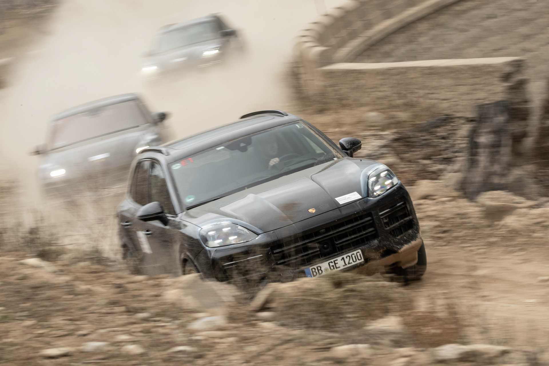 Porsche Cayenne elektrisch Bratislava - Titelbild