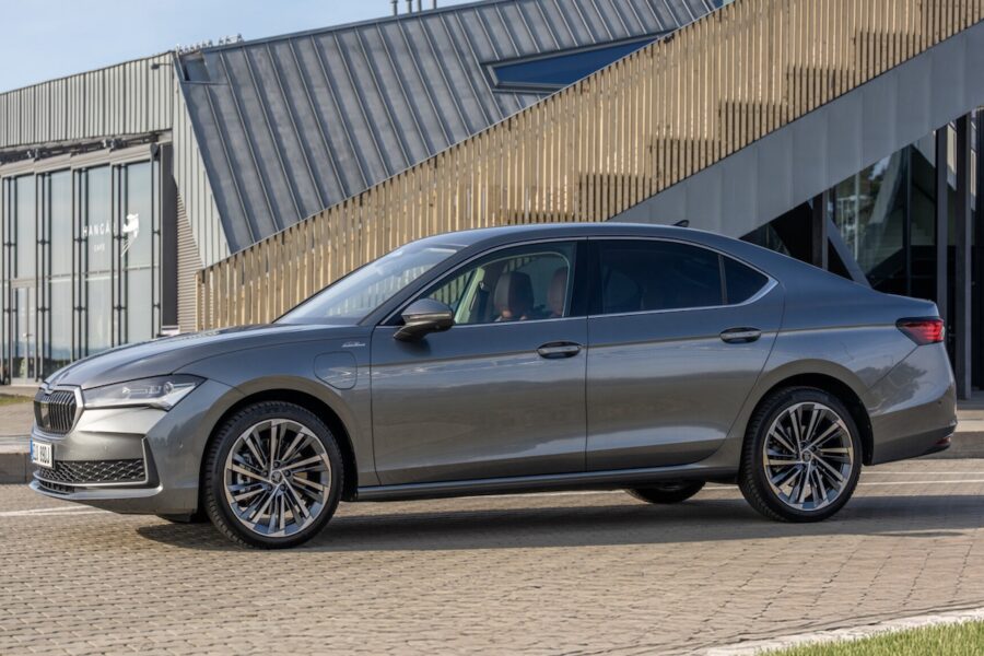 Skoda Superb Hybrid