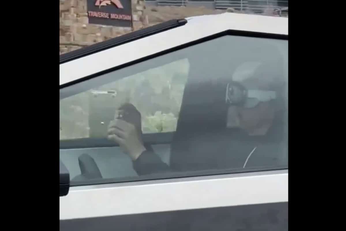 Tesla Apple Vision Pro