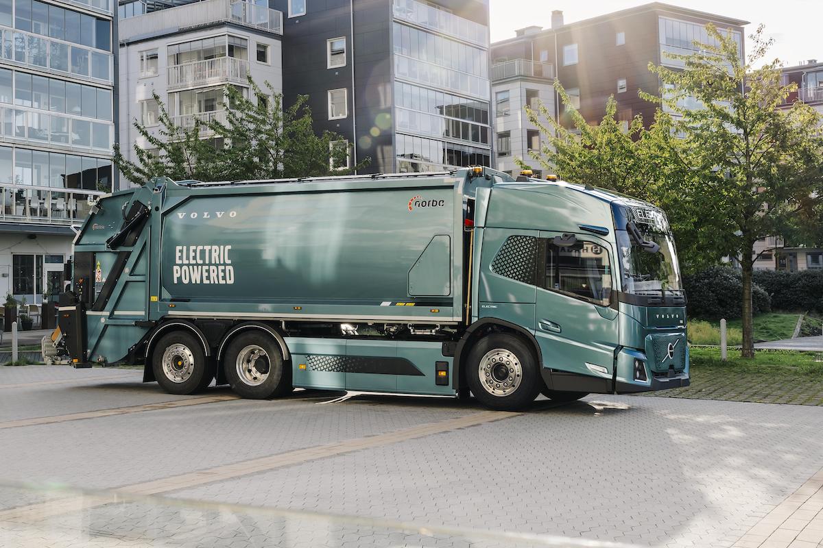 Volvo camion poubelle